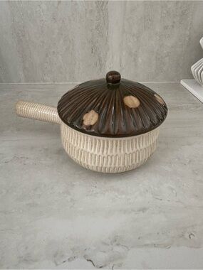 Super Cute Mushroom Ceramic Lidded Soup Pot Textured Ceramic Pot